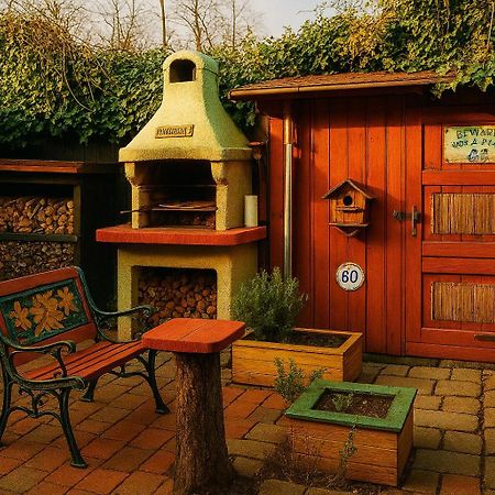 Gesamtes Haus Mit Garten - 100% Privatsphaere Bécs Kültér fotó