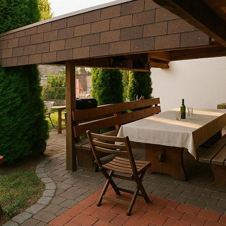 Gesamtes Haus Mit Garten - 100% Privatsphaere Bécs Kültér fotó